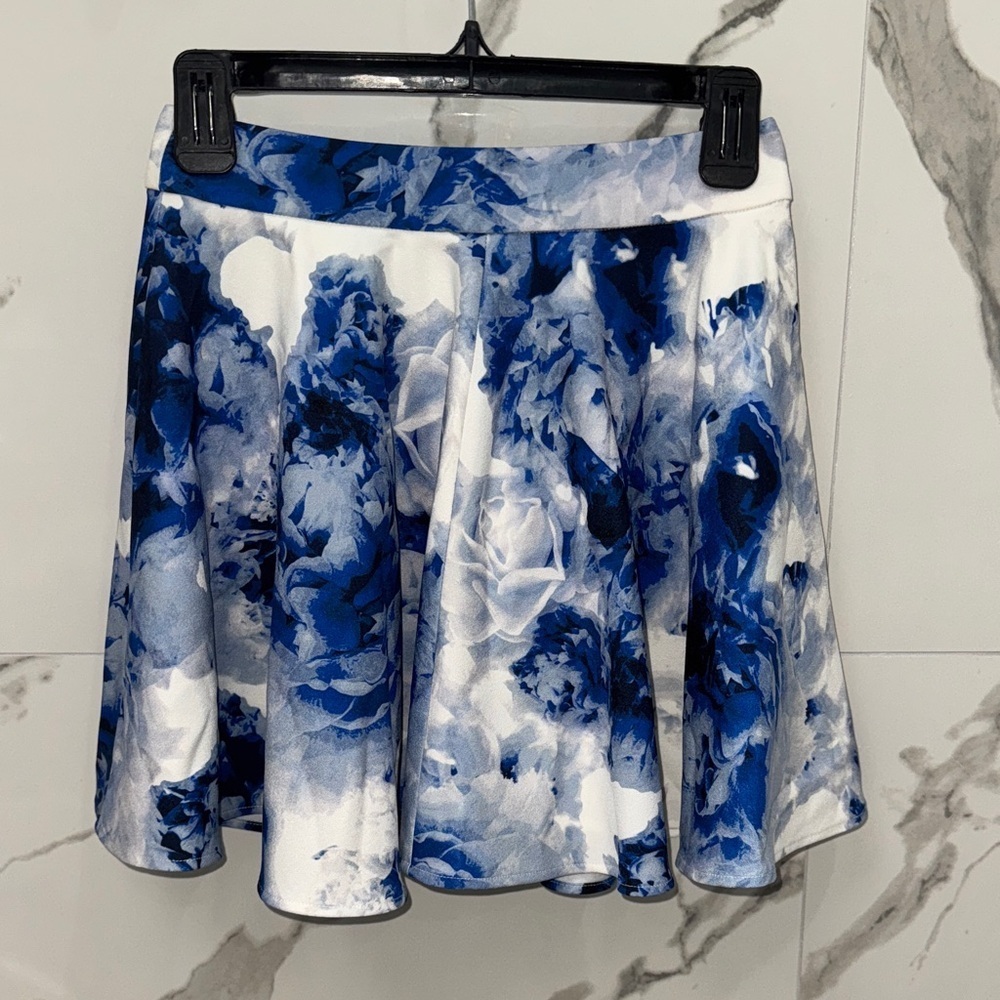 WYLDR Blue and White Floral Mini Skirt